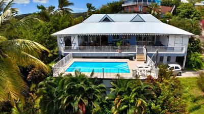 Maison - 445 m² - 11 pièces