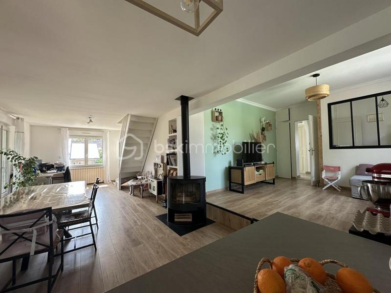 Maison - 137 m² - 6 pièces