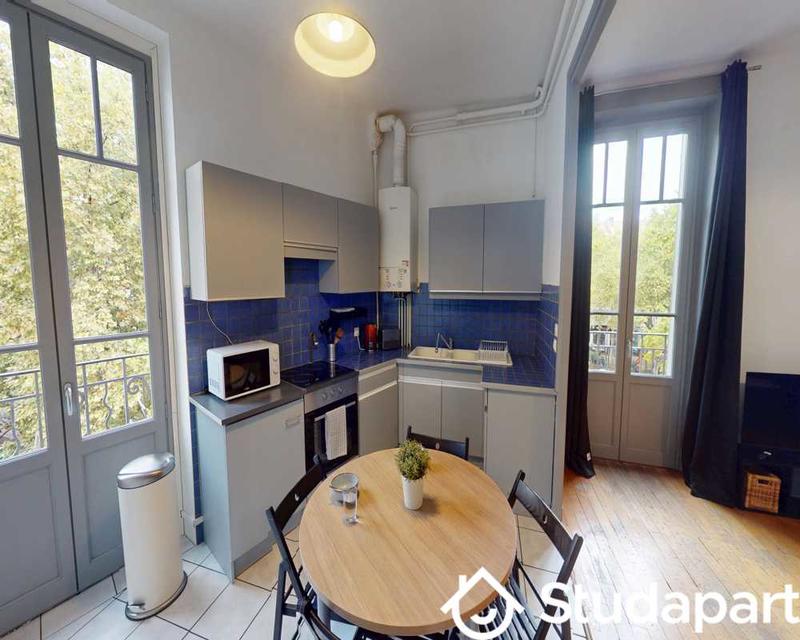 Chambre - 120 m² - 1 pièce