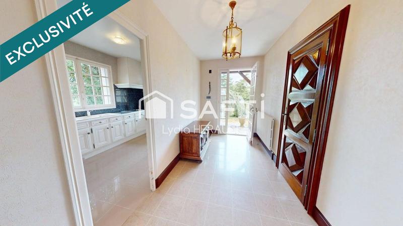 Maison - 266 m² - 10 pièces