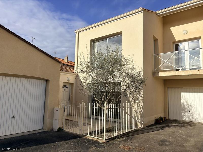 Maison de ville - 97 m² - 4 pièces