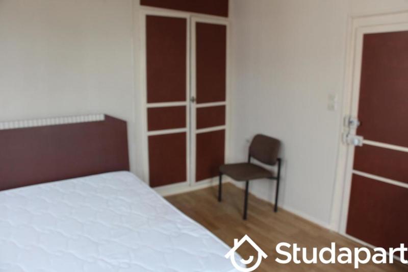 Chambre - 15 m² - 1 pièce