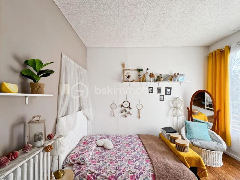 Maison traditionnelle - 153 m² - 6 pièces