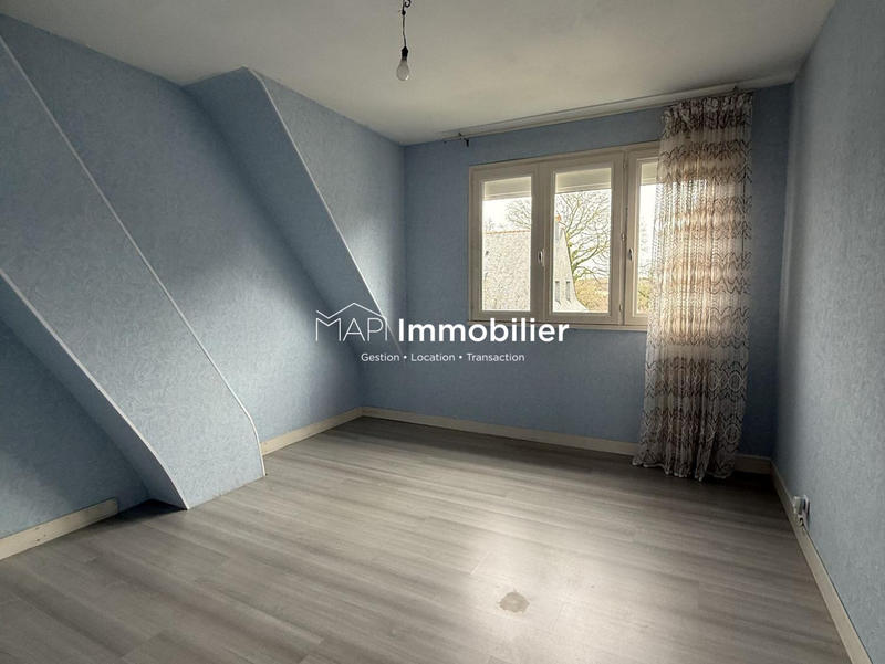 Maison - 104 m² - 5 pièces