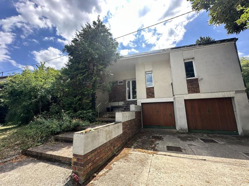 Maison traditionnelle - 160 m² - 4 pièces