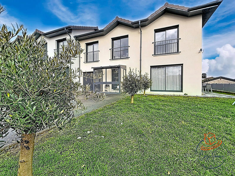 Maison - 115 m² - 5 pièces