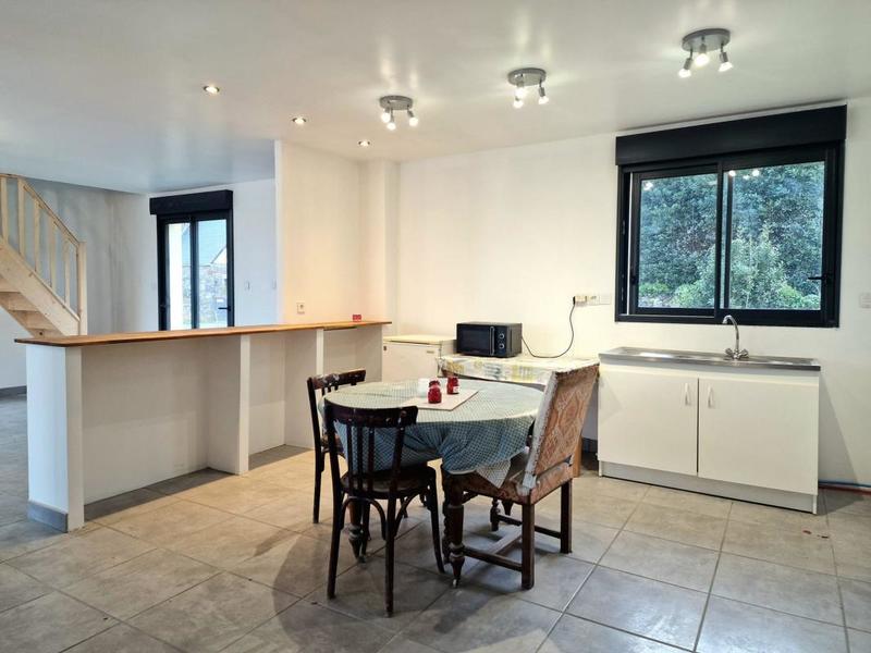 Maison traditionnelle - 253 m² - 10 pièces