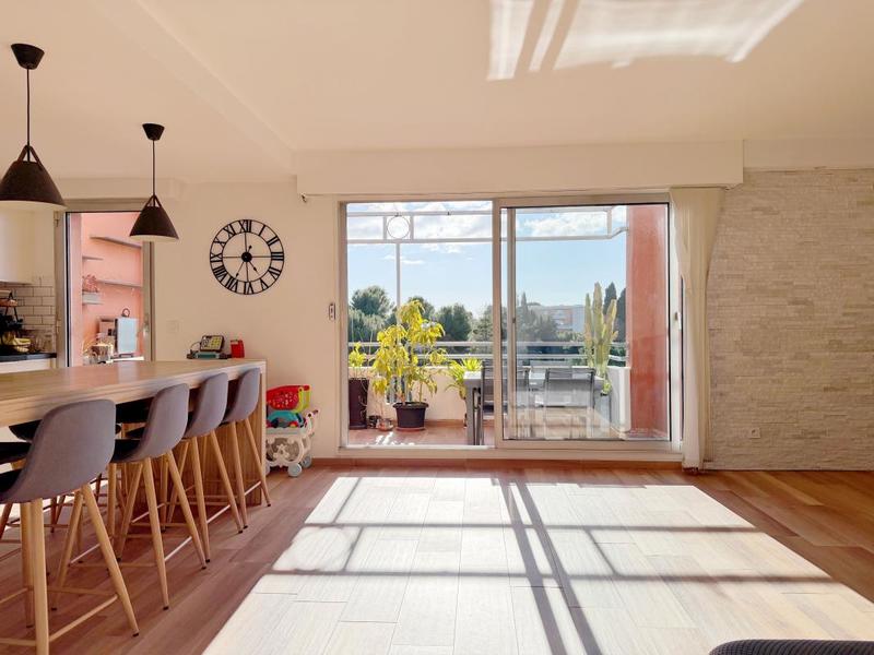 Appartement - 106 m² - 4 pièces