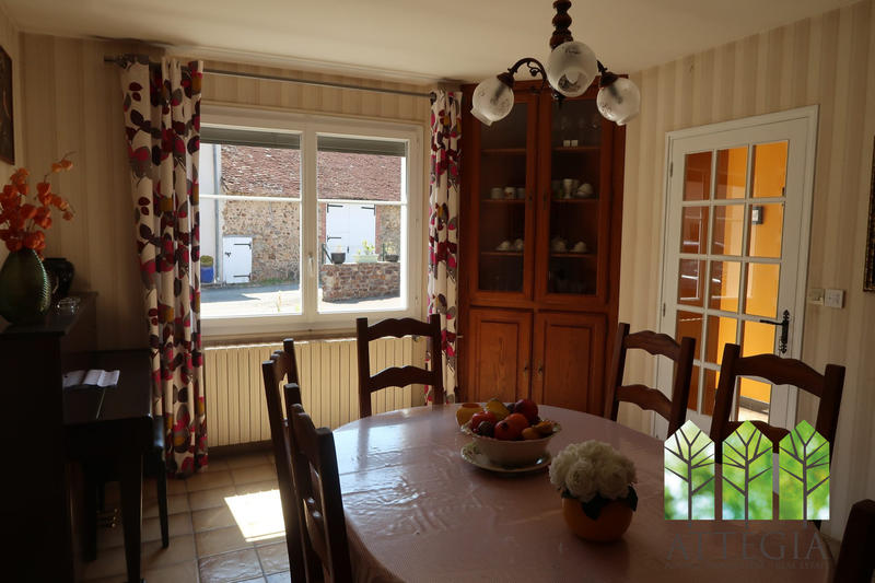 Maison - 85 m² - 4 pièces