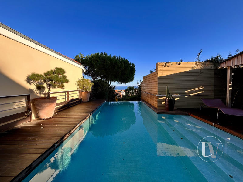 Villa - 141 m² - 6 pièces