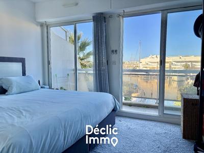 Appartement - 93 m² - 4 pièces