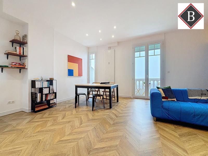 Appartement - 65 m² - 2 pièces