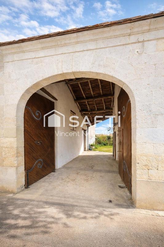 Maison - 140 m² - 5 pièces