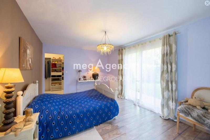 Maison - 184 m² - 7 pièces