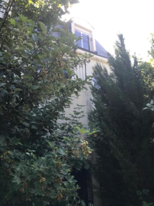 Maison - 360 m² - 22 pièces