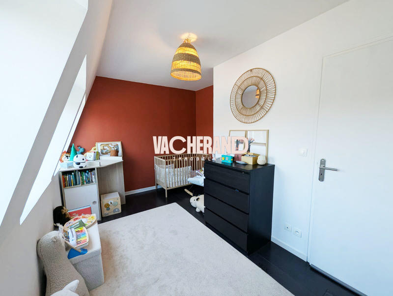 Appartement - 84 m² - 4 pièces