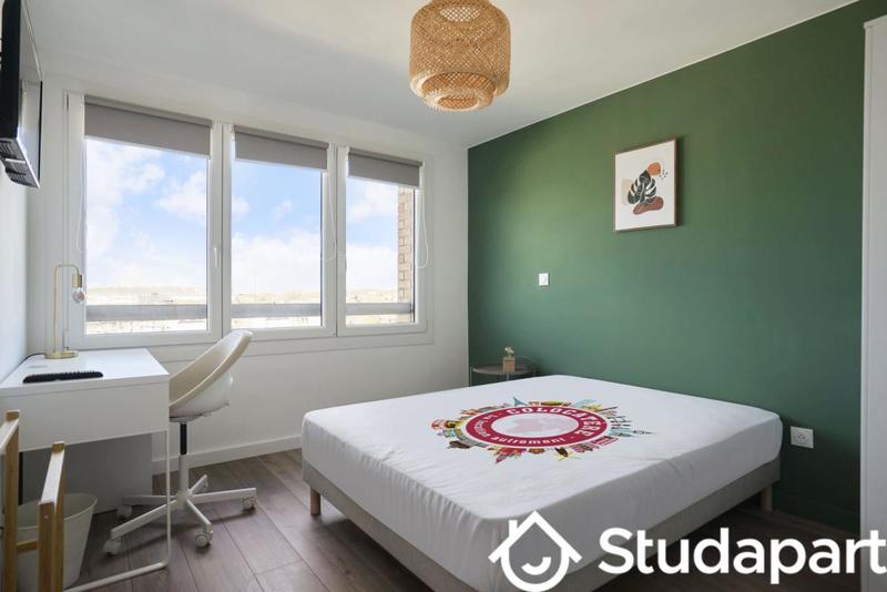 Chambre - 13 m² - 1 pièce