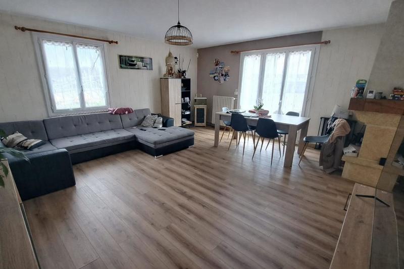 Maison - 198 m² - 7 pièces