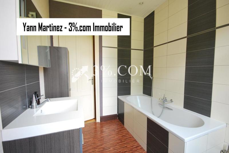 Maison - 276 m² - 9 pièces