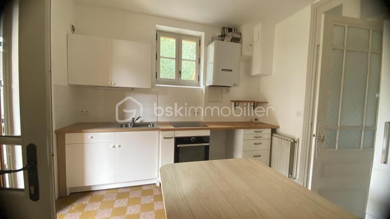 Maison - 158 m² - 9 pièces