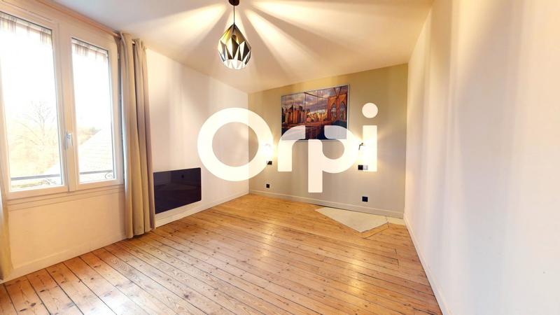 Maison - 300 m² - 9 pièces