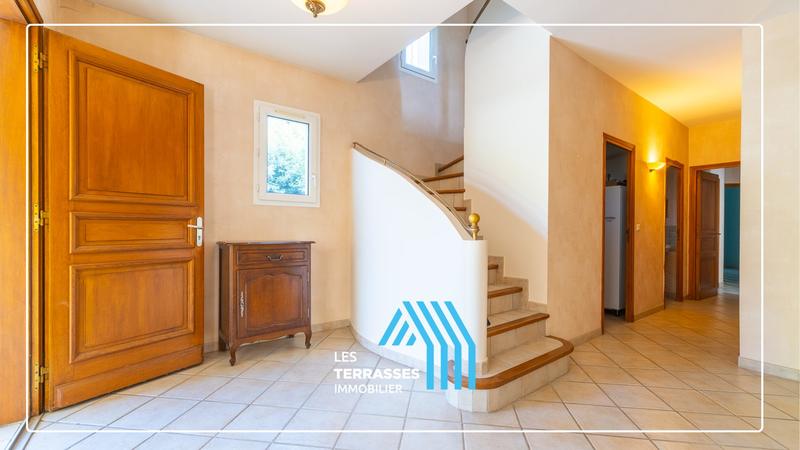 Maison ancienne - 188 m² - 6 pièces