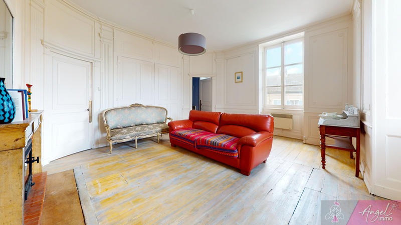 Appartement - 193 m² - 8 pièces