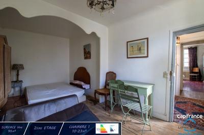 Appartement - 95 m² - 6 pièces