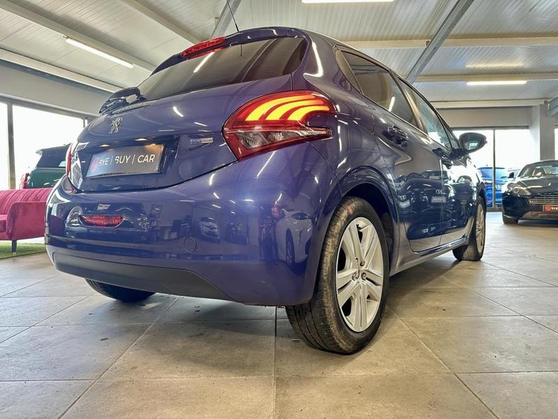 Peugeot 208 1.2i Pt 12v - 82 Style Phase 2 / Garantie 12 Mois