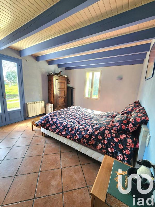 Maison - 220 m² - 7 pièces