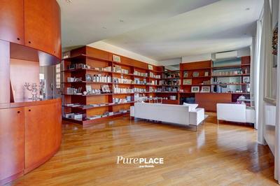 Appartement - 144 m² - 4 pièces