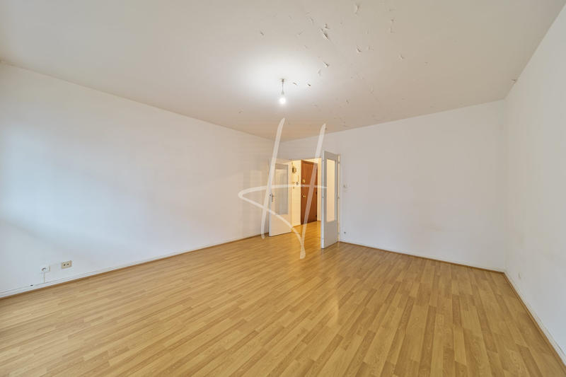 Appartement - 80 m² - 3 pièces