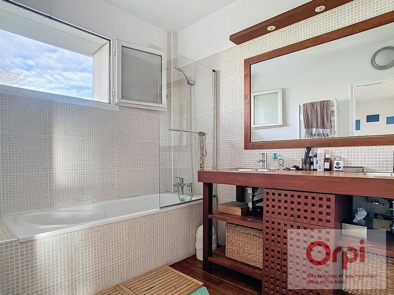 Maison - 174 m² - 6 pièces