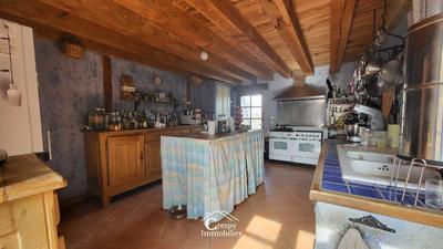 Maison - 206 m² - 7 pièces