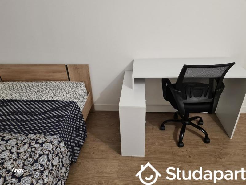 Chambre - 10 m² - 1 pièce