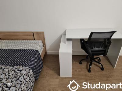 Chambre - 10 m² - 1 pièce