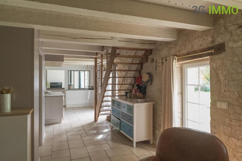 Maison en pierre - 210 m² - 11 pièces