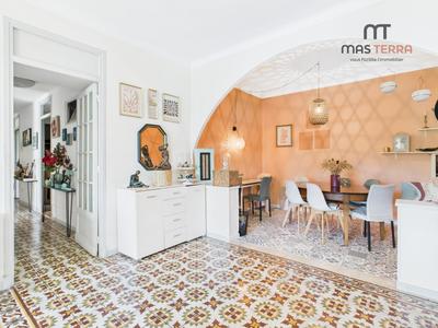 Appartement - 97 m² - 3 pièces