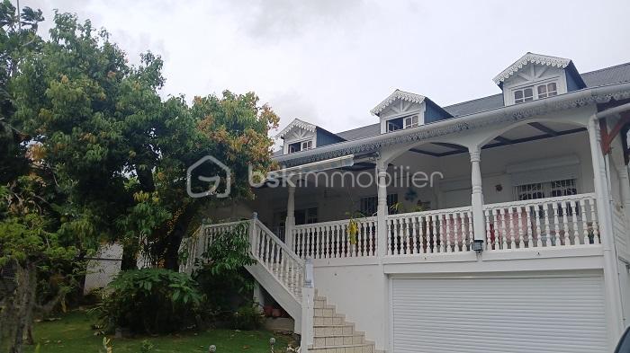 Maison - 175 m² - 7 pièces