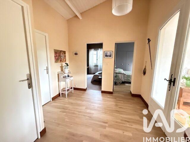 Maison - 215 m² - 7 pièces