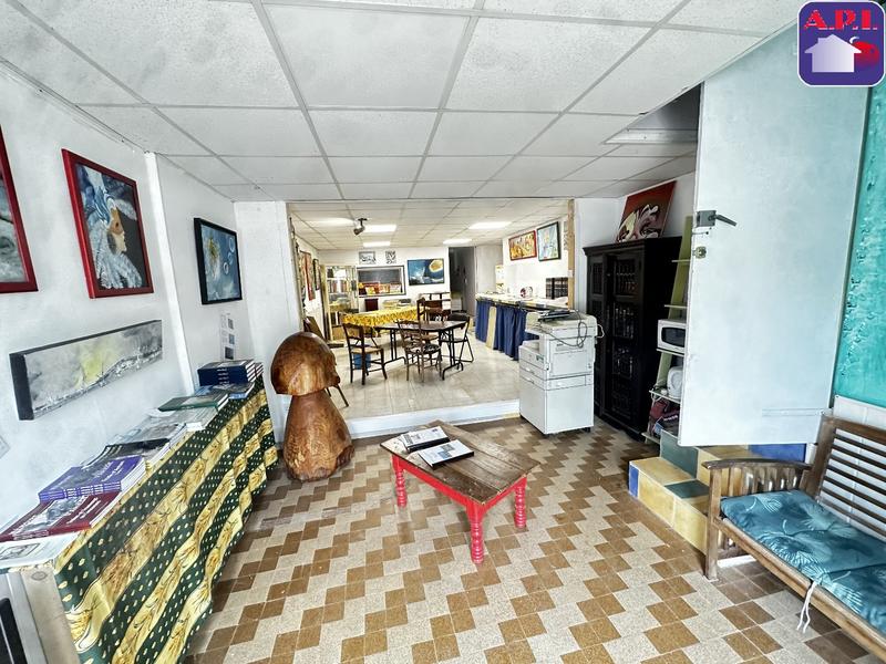 Maison - 143 m² - 5 pièces