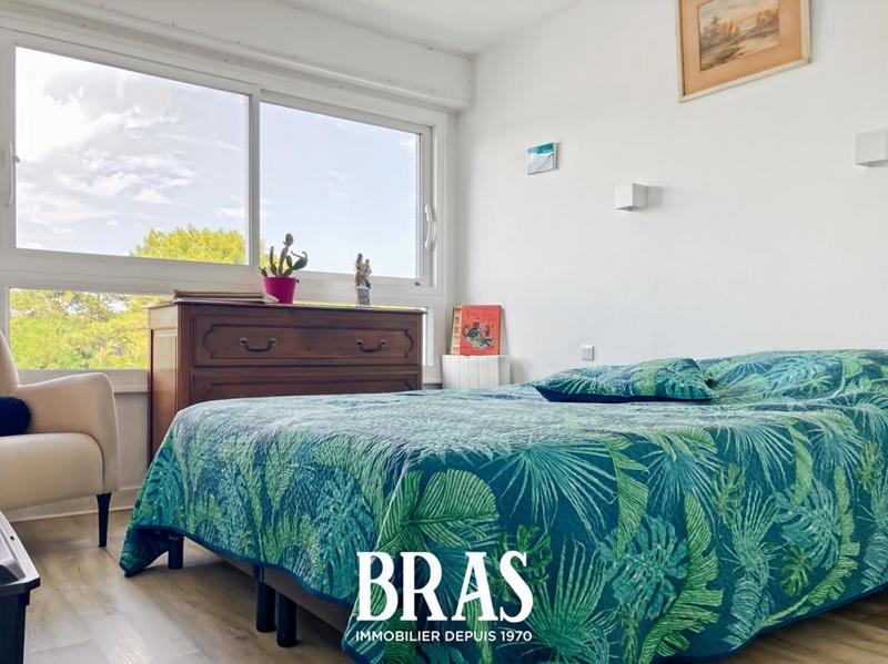 Appartement - 90 m² - 4 pièces