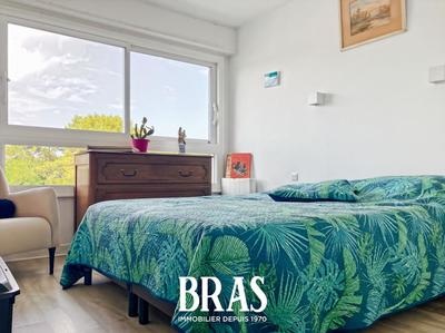 Appartement - 90 m² - 4 pièces