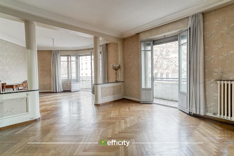 Appartement bourgeois - 133 m² - 5 pièces