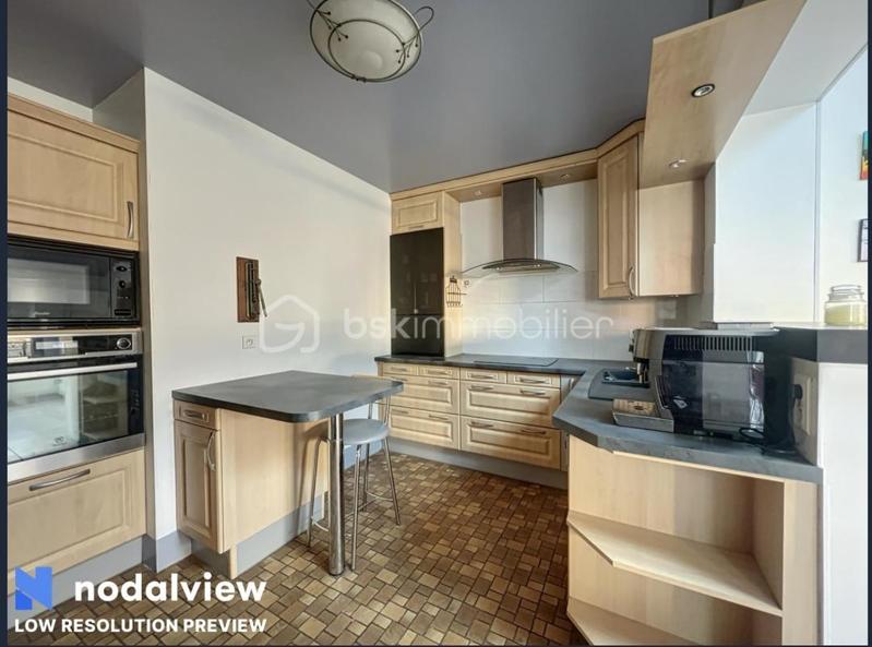 Maison de village - 215 m² - 10 pièces