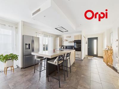 Maison - 105 m² - 4 pièces