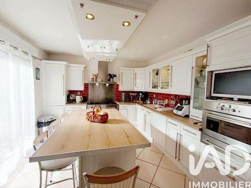 Maison - 160 m² - 8 pièces