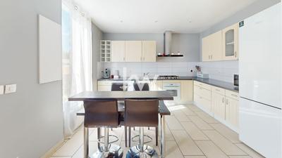 Maison - 120 m² - 6 pièces