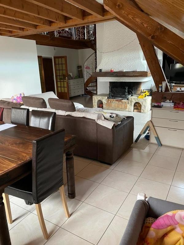 Appartement - 181 m² - 6 pièces