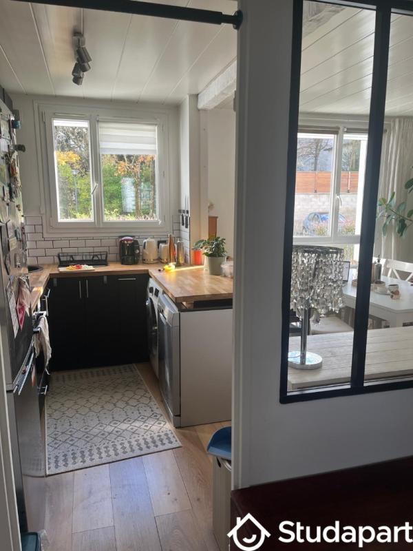 Chambre - 9 m² - 1 pièce